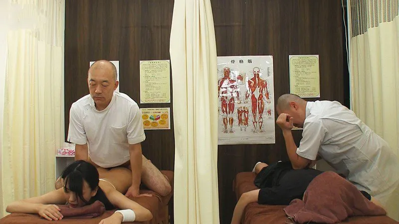 Dẫn người tình đi mát-xa rồi bị chịch cạnh bên mà không hề hay biết